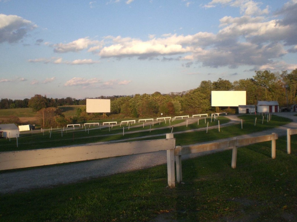 2 screens